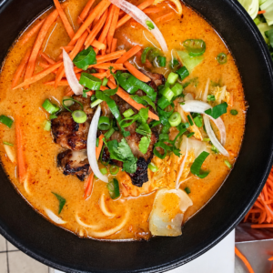 Grilled Pork Belly in Laksa Noodle Soup [Mild]- Heo Xieng Nuong