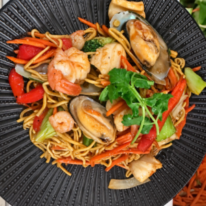 Stir Fry Soft Thin Egg Noodles Seafood with Oyster Sauce
